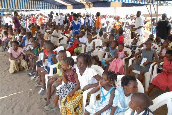 5e édition de la fête des enfants des Wôlô-clowns : Des milliers d’enfants sensibilisés à leurs droits